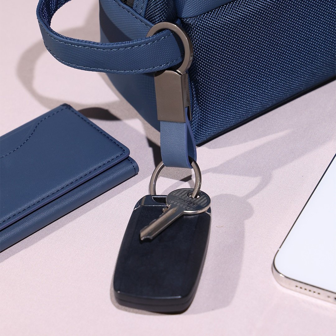 Premium MagSafe PU Leather Card Holder & Metal Keychain Bundle Set